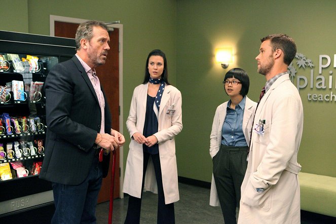 House M.D. - Better Half - Photos - Hugh Laurie, Odette Annable, Charlyne Yi, Jesse Spencer