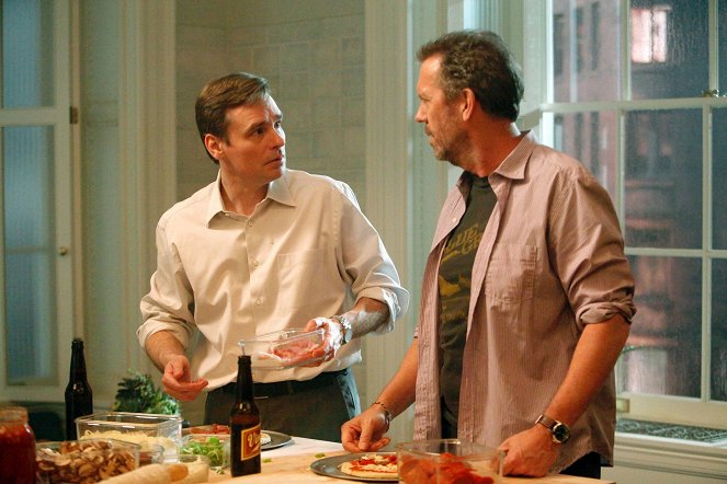House M.D. - Season 8 - Gut Check - Photos - Robert Sean Leonard, Hugh Laurie