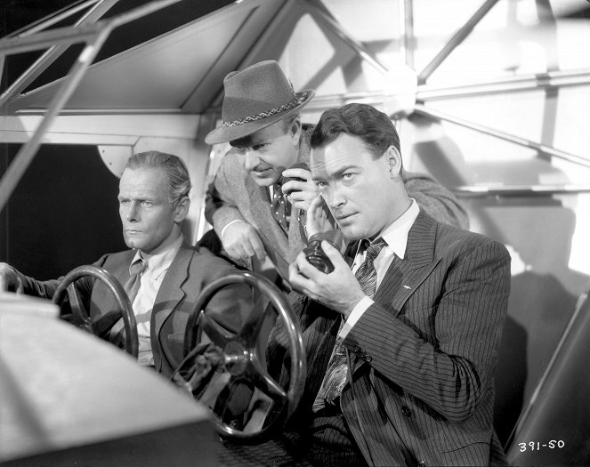 Mystery Plane - De la película - George Lynn, Lucien Littlefield, John Trent