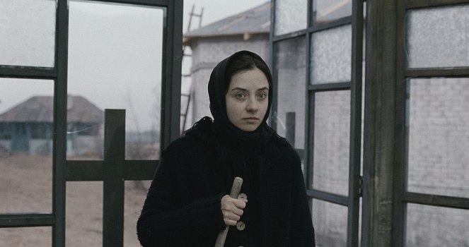 Más allá de las colinas - De la película - Cosmina Stratan