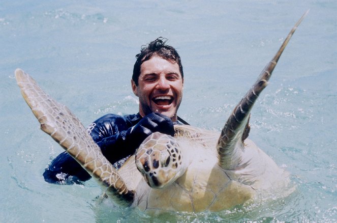 Steve Leonard's Extreme Animals - Photos