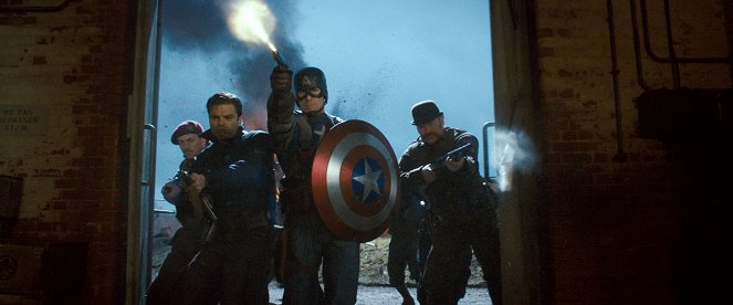 Capitán América: El primer vengador - De la película - Sebastian Stan, Chris Evans, Neal McDonough