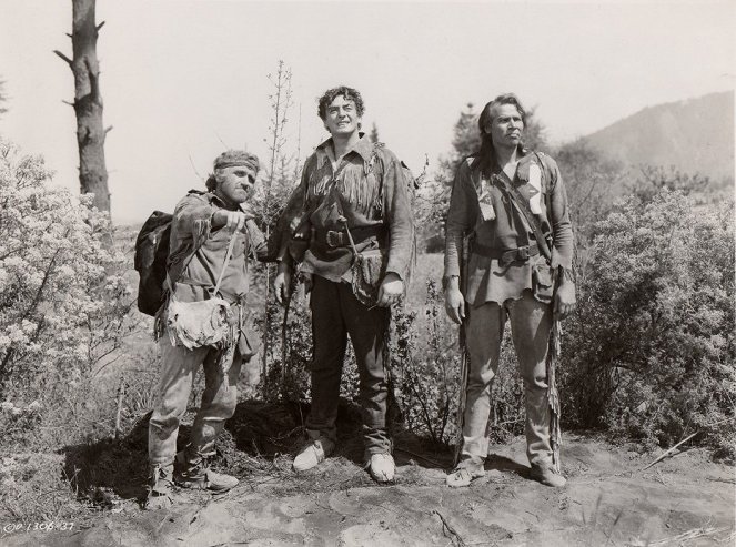 The Last Frontier - Filmfotók - James Whitmore, Victor Mature, Pat Hogan