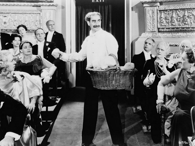 Noc v opeře - Z filmu - Groucho Marx