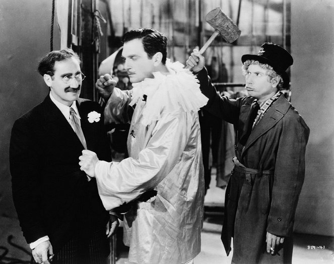 Noc v opeře - Z filmu - Groucho Marx, Harpo Marx