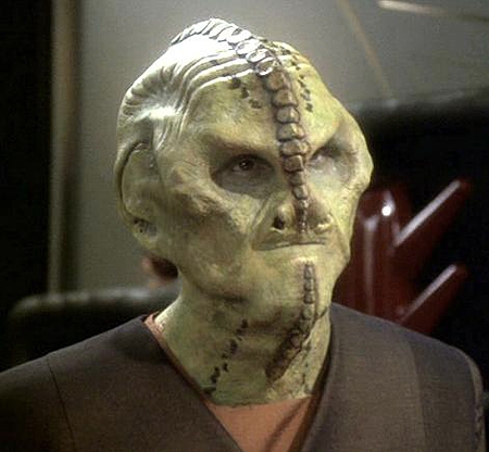 Star Trek: Deep Space Nine - Who Mourns for Morn? - Photos - Cyril O'Reilly