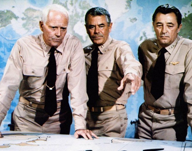 Midwayn taistelu - Kuvat elokuvasta - Henry Fonda, Glenn Ford, Robert Mitchum