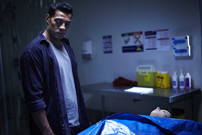 Wentworth - To the Moon - Van film - Robbie Magasiva