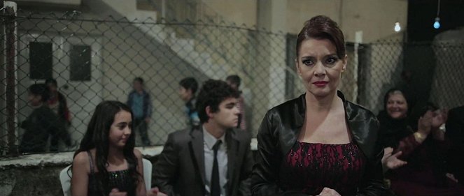 Köksüz - Kuvat elokuvasta - Lale Başar