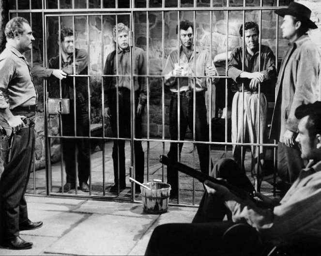 El vengador sin piedad - De la película - Stephen Boyd, Albert Salmi, Lee Van Cleef, Gregory Peck