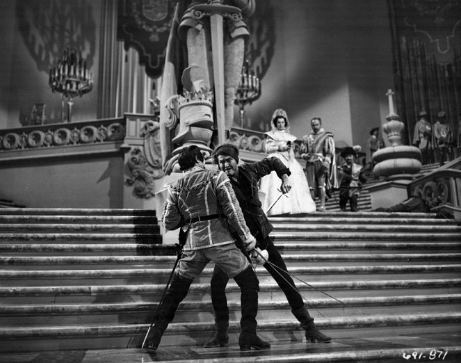 Don Juans nya äventyr - Kuvat elokuvasta - Errol Flynn