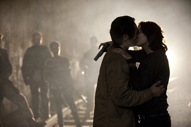 The Walking Dead - Vereint - Filmfotos - Steven Yeun, Lauren Cohan