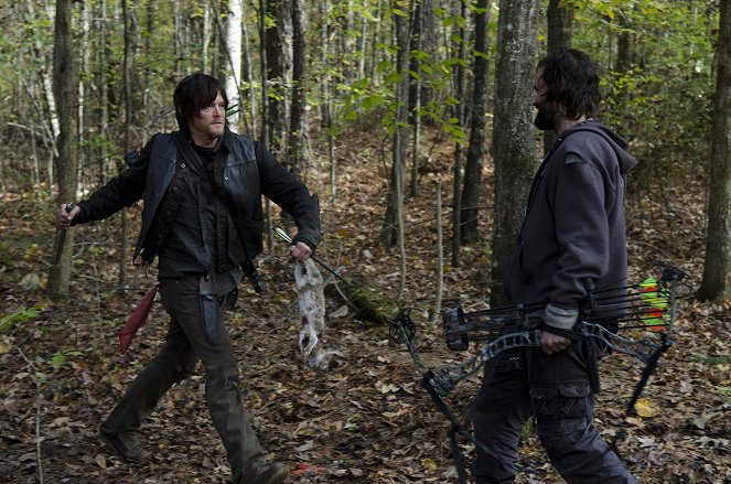 The Walking Dead - Us - Photos - Norman Reedus, Marcus Hester