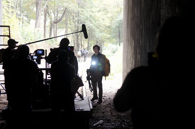 The Walking Dead - Us - Van de set - Steven Yeun