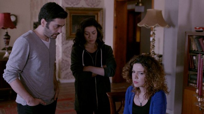 Ammar - De la película - Ozan Akbaba, Duygu Paraciklioglu