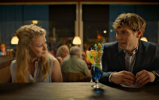 Love and Other Troubles - Do filme - Emilie de Ravin, Jussi Nikkilä