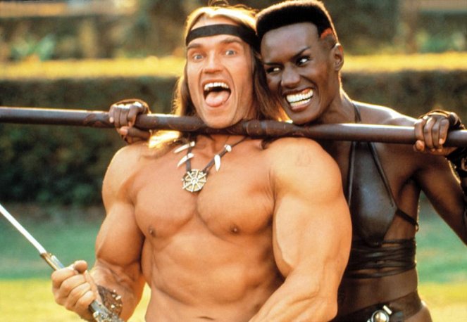 Conan the Destroyer - Van de set - Arnold Schwarzenegger, Grace Jones