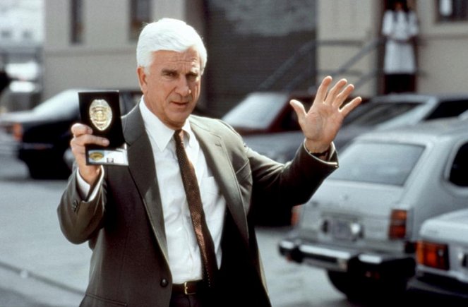 The Naked Gun: From the Files of Police Squad! - Van film - Leslie Nielsen