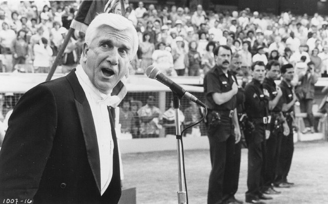 The Naked Gun: From the Files of Police Squad! - Photos - Leslie Nielsen
