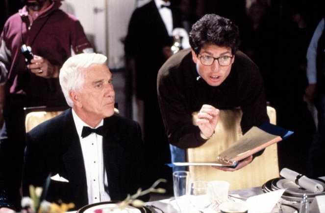 The Naked Gun 2 1/2: The Smell of Fear - Van de set - Leslie Nielsen, David Zucker