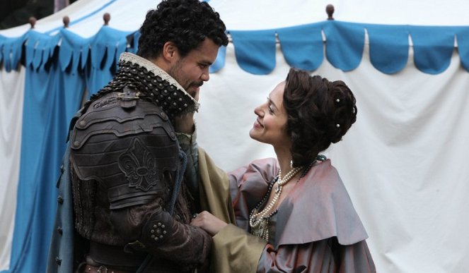 The Musketeers - Photos - Howard Charles, Maimie McCoy