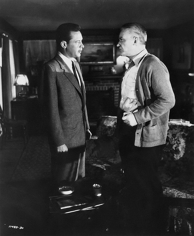The Turning Point - Filmfotos - William Holden, Tom Tully