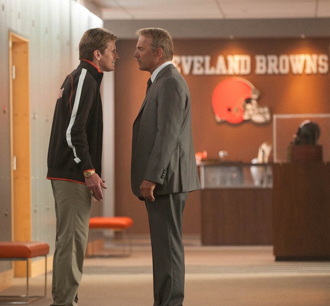 Draft Day - Photos - Denis Leary, Kevin Costner