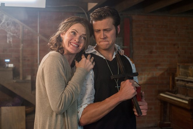 A Haunted House 2 - Z filmu - Missi Pyle, Hayes MacArthur
