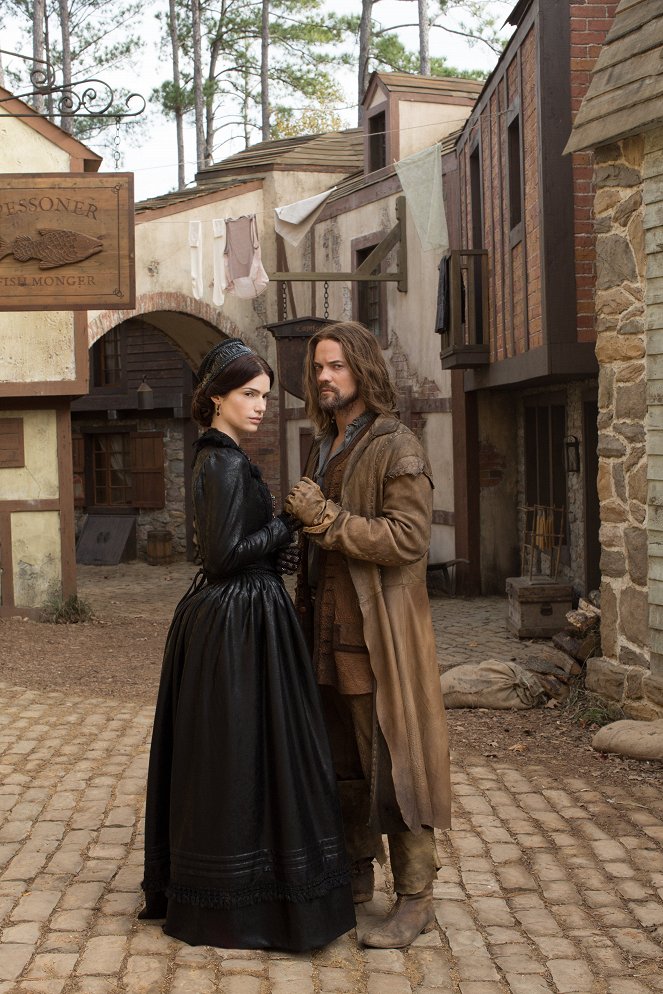 Salem - Promoción - Janet Montgomery, Shane West