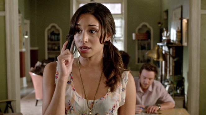 Being Human - Van film - Meaghan Rath