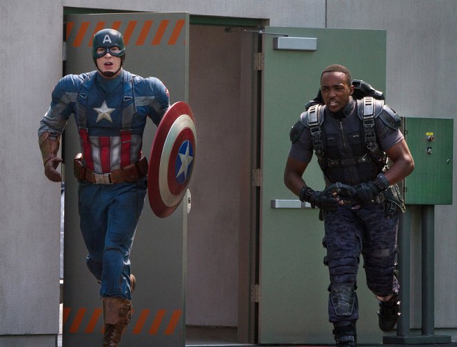 Captain America: The Winter Soldier - Photos - Chris Evans, Anthony Mackie