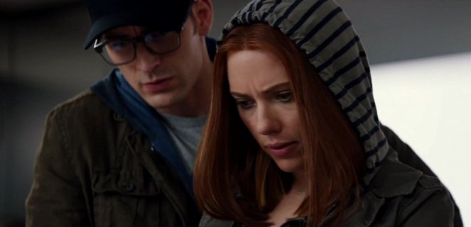 Capitán América: El soldado de invierno - De la película - Chris Evans, Scarlett Johansson