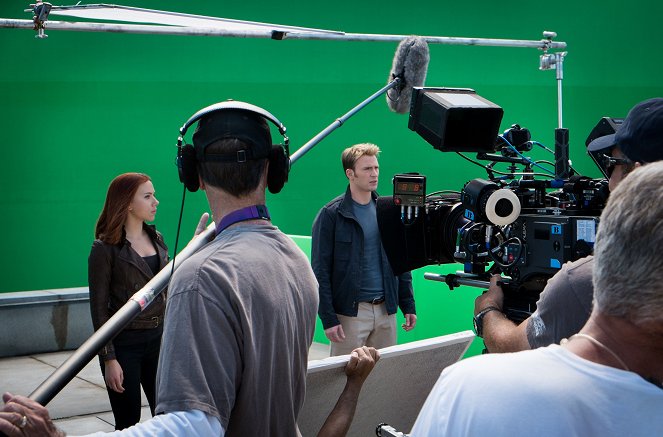Captain America: The Winter Soldier - Making of - Scarlett Johansson, Chris Evans