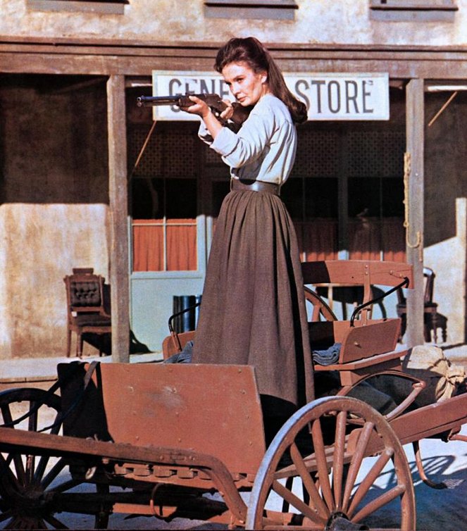 Rough Night in Jericho - Do filme - Jean Simmons