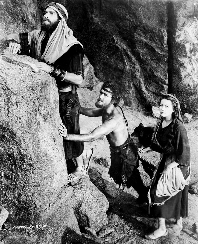The Ten Commandments - Photos - Charlton Heston, John Derek, Yvonne De Carlo