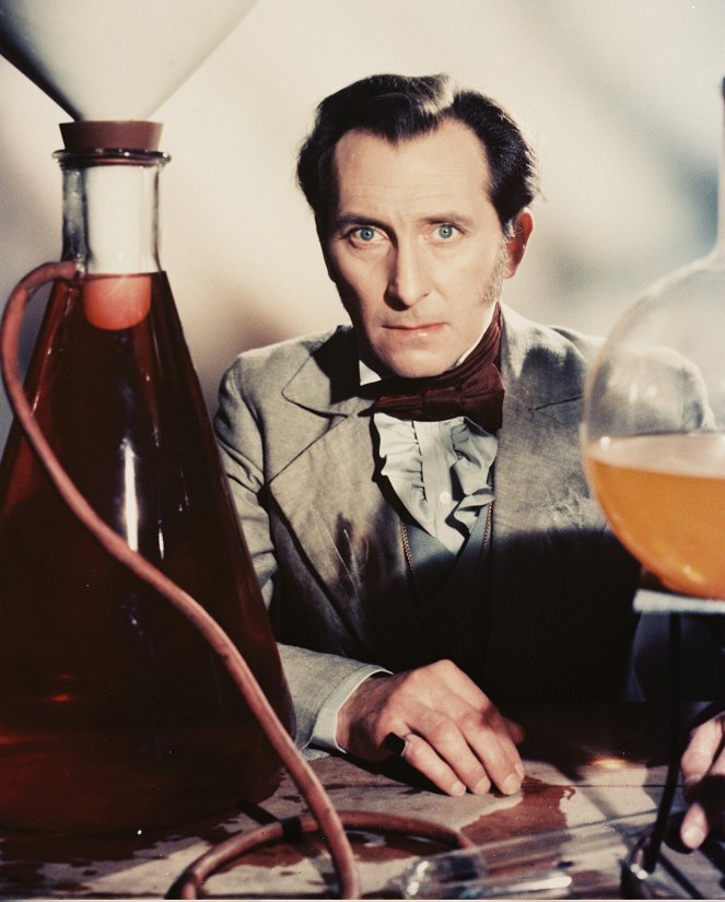 The Curse of Frankenstein - Photos - Peter Cushing
