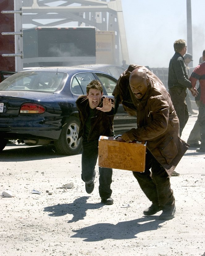 Mission: Impossible III - Photos - Tom Cruise, Ving Rhames