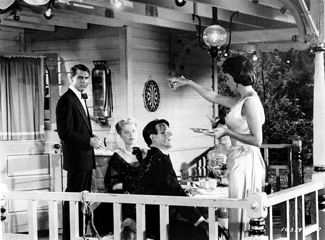 Romance na řece - Z filmu - Cary Grant, Martha Hyer, Sophia Loren