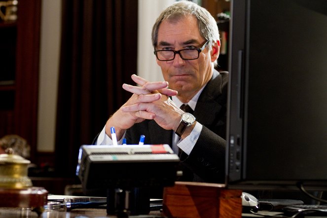 O Turista - Do filme - Timothy Dalton