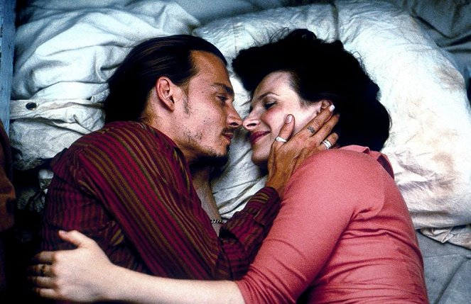 Pieni suklaapuoti - Kuvat elokuvasta - Johnny Depp, Juliette Binoche