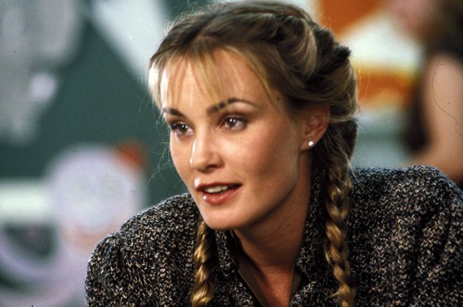 How to Beat the High Co$t of Living - Photos - Jessica Lange