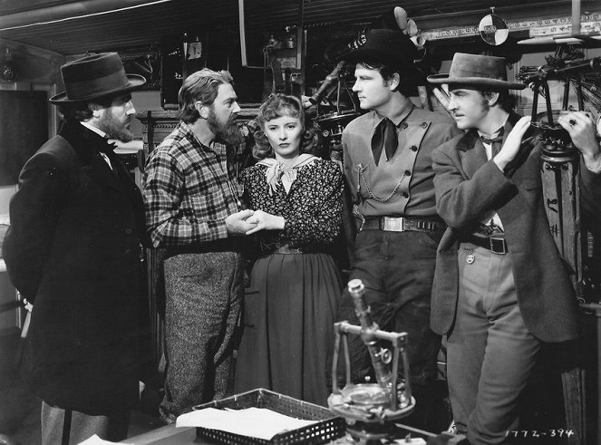 Union Pacific - Filmfotos - Barbara Stanwyck, Joel McCrea, Robert Preston