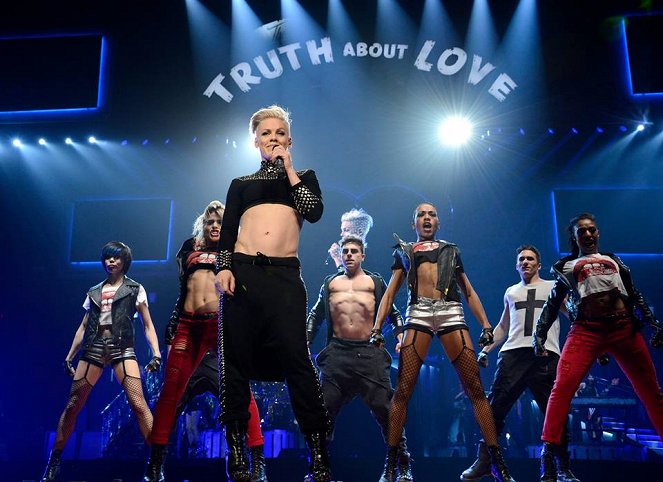 Pink: The Truth About Love Tour - Live from Melbourne - Van film - P!nk, Colt Prattes