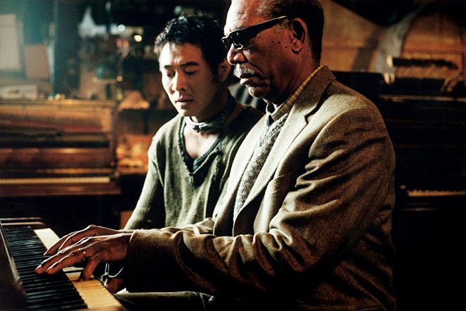Utrhnutý z reťaze - Z filmu - Jet Li, Morgan Freeman