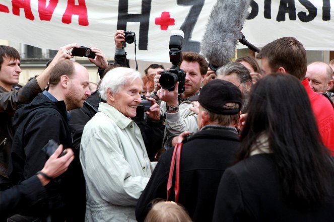 Old Man and the World - Photos - Petr Horký, Miroslav Zikmund