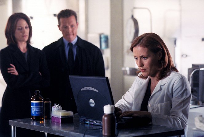 The X-Files - Le Seigneur des mouches - Film - Annabeth Gish, Robert Patrick, Gillian Anderson