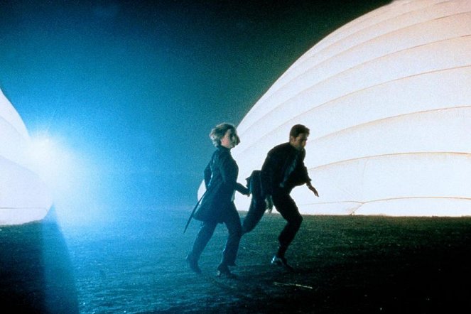 Z archiwum X: Pokonać przyszłość - Z filmu - Gillian Anderson, David Duchovny