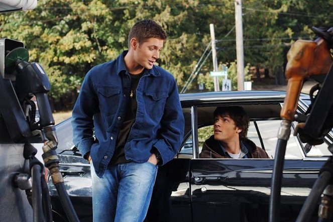 Supernatural - Season 1 - Skin - Photos - Jensen Ackles, Jared Padalecki