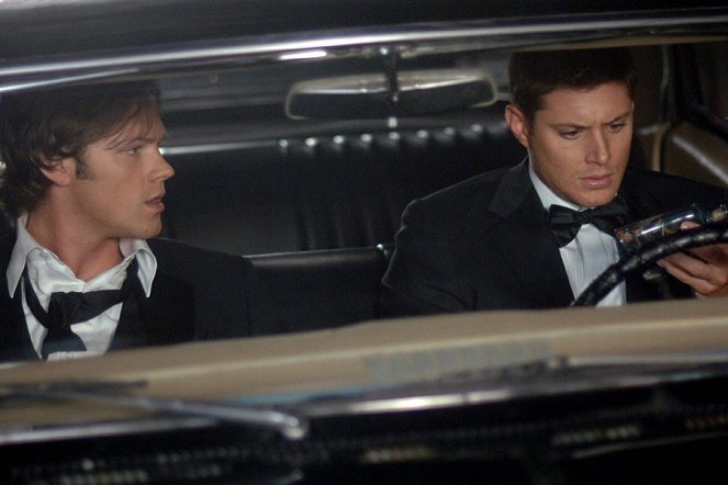 Supernatural - Season 3 - Red Sky at Morning - Photos - Jared Padalecki, Jensen Ackles