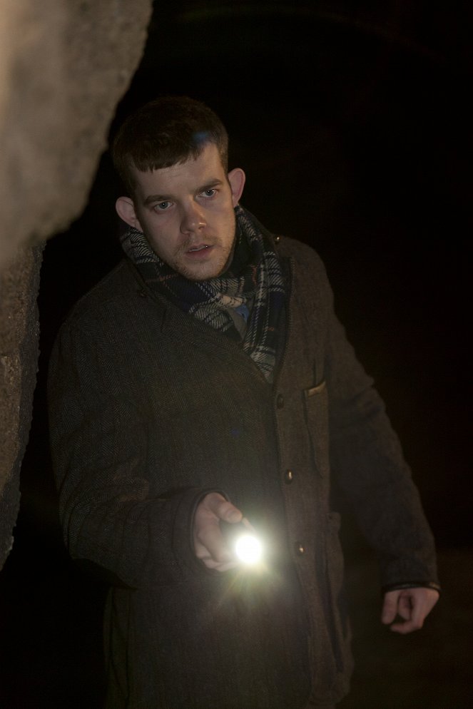 Sherlock - Season 2 - The Hounds of Baskerville - Photos - Russell Tovey